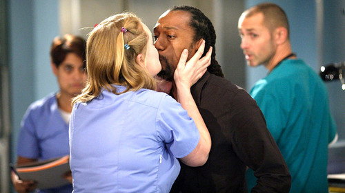 Casualty - S23E27: Could We Be Heroes?