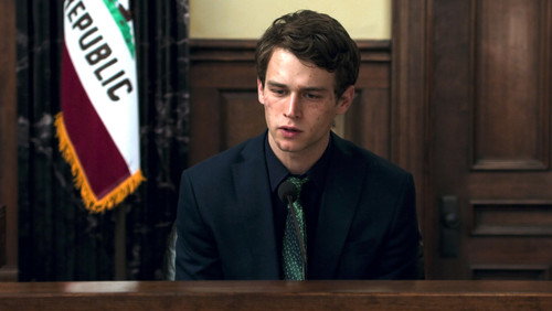 13 Reasons Why - S2E12: The Box of Polaroids