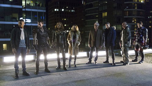 DC's Legends of Tomorrow - S1E1: Pilot (1)