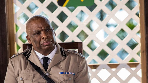 Death in Paradise - S10E7: Somewhere in Time