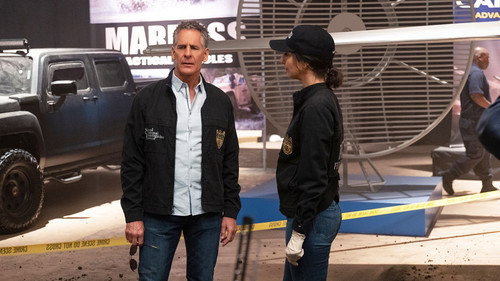 NCIS: New Orleans - S5E22: Chaos Theory