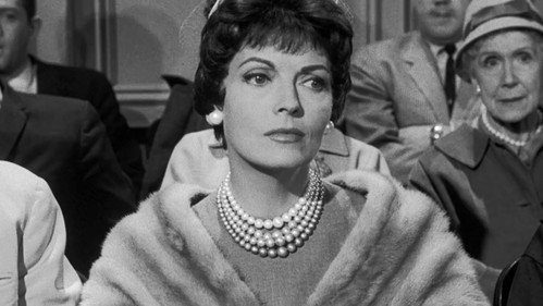 Perry Mason - S5E16: The Case of the Shapely Shadow
