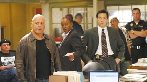 The Shield - S3E8: Cracking Ice