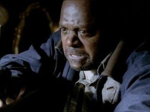 Without a Trace - S1E13: Hang On to Me