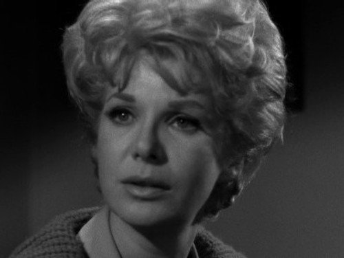 Perry Mason - S9E10: The Case of the Runaway Racer