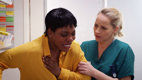 Holby City - S18E41: A Perfect Life