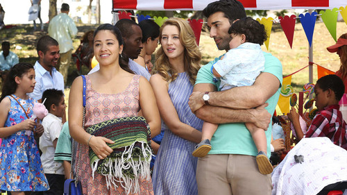 Jane the Virgin - S2E21: Chapter Forty-Three