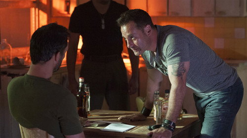 Burn Notice - S7E1: New Deal