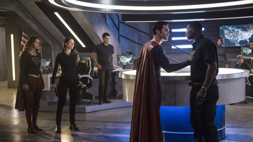 Supergirl - S2E2: The Last Children of Krypton