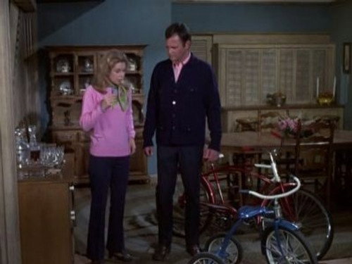 Bewitched - S7E25: Sam's Psychic Pslip