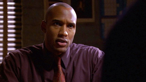 NYPD Blue - S12E17: Sergeant Sipowicz' Lonely Hearts Club Band
