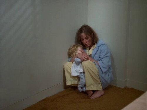 Quincy, M.E. - S2E12: Valleyview