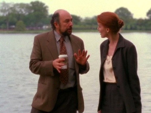 The West Wing - S1E20: Mandatory Minimums
