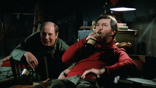 M*A*S*H - S11E10: U.N., the Night and the Music