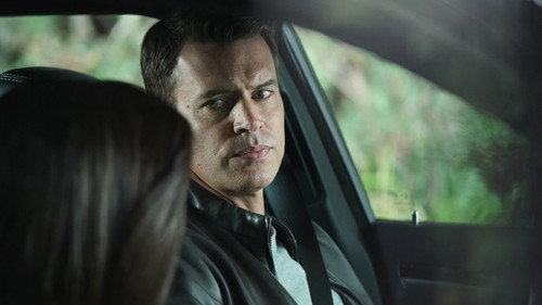 Scandal - S7E8: Robin