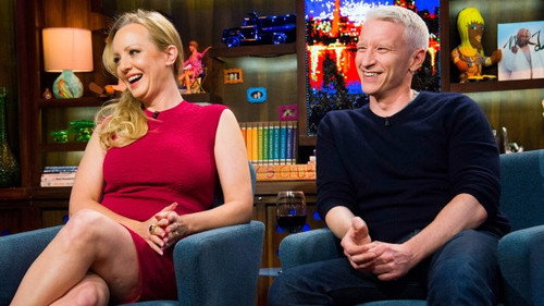 Watch What Happens Live with Andy Cohen - S9E31: Anderson Cooper & Wendi McLendon-Covey