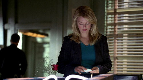 NYPD Blue - S9E10: Jealous Hearts