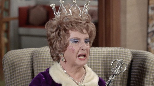 Bewitched - S4E1: Long Live the Queen