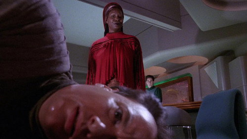 Star Trek: The Next Generation - S3E13: Déjà Q
