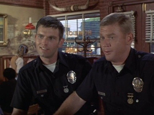Adam-12 - S2E10: Log 143: Cave