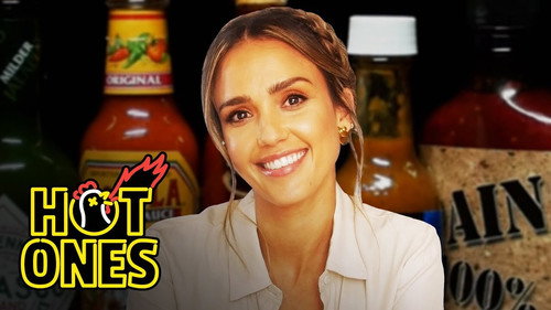 Hot Ones - S13E1: Jessica Alba Applies Lip Gloss While Eating Spicy Wings