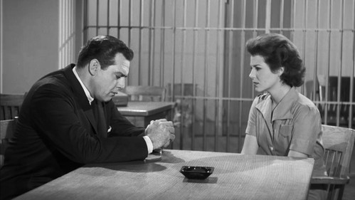 Perry Mason - S3E8: The Case of the Bartered Bikini