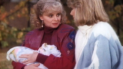Falcon Crest - S6E20: Hat Trick