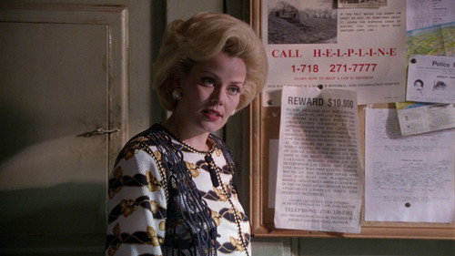 NYPD Blue - S3E9: Sorry, Wong Suspect
