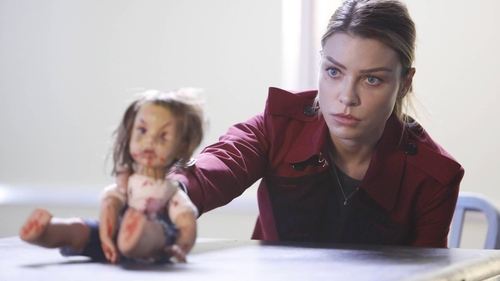 Lucifer - S2E2: Liar, Liar, Slutty Dress on Fire