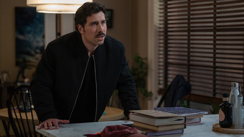 Law & Order: Special Victims Unit - S27E17: Deep Under