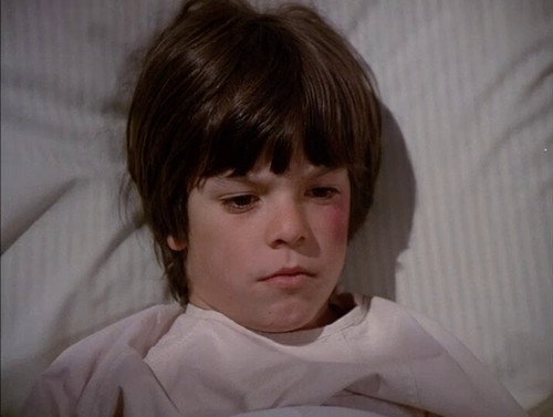 Quincy, M.E. - S2E8: A Good Smack in the Mouth