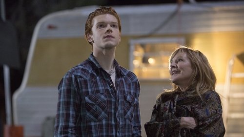 Shameless - S5E12: Love Songs (in the Key of Gallagher)