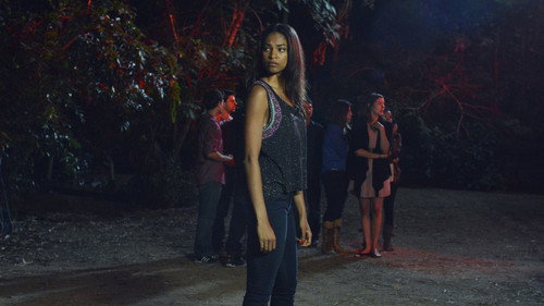 Pretty Little Liars - S4E9: Into the Deep