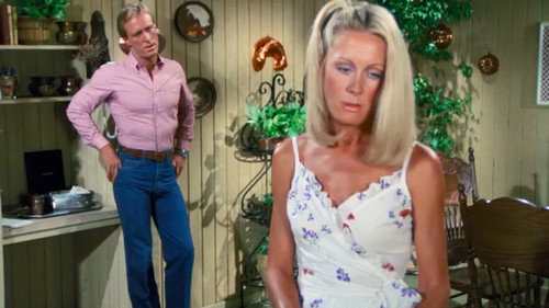 Dallas - S5E8: The Split