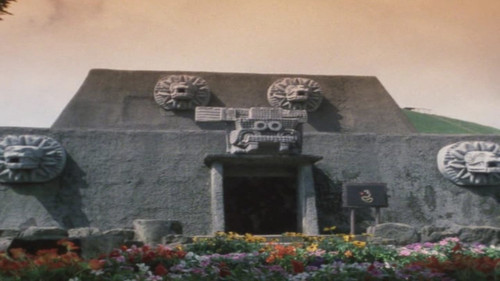 Kamen Rider - S8E43: The Mutant Farm Battle