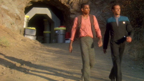 Star Trek: Deep Space Nine - S5E4: Nor the Battle to the Strong