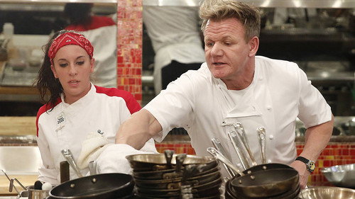 Hell's Kitchen - S15E8: 10 Chefs Compete