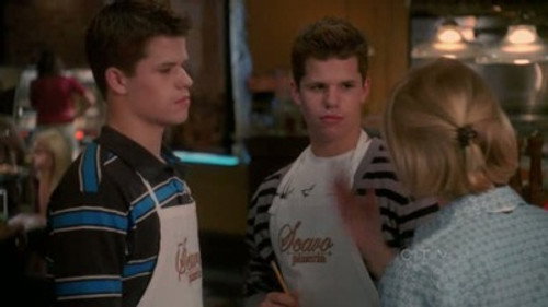 Desperate Housewives - S5E15: In a World Where the Kings are Employers