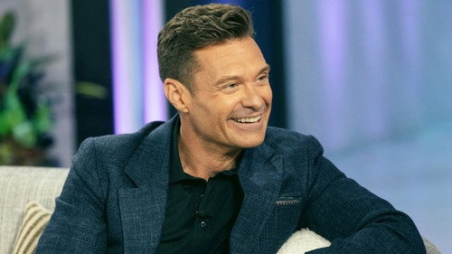 The Kelly Clarkson Show - S4E150: Ryan Seacrest, Taylor Hicks, Queen Charlotte Cast