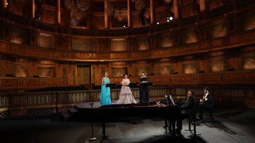 Great Performances - S49E5: Great Performances at the Met: Three Divas at Versailles