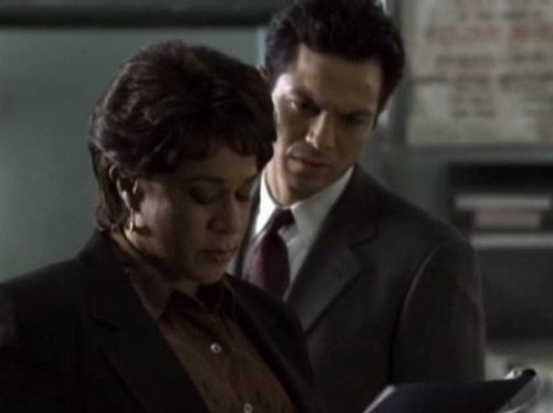 Law & Order - S9E13: Hunters