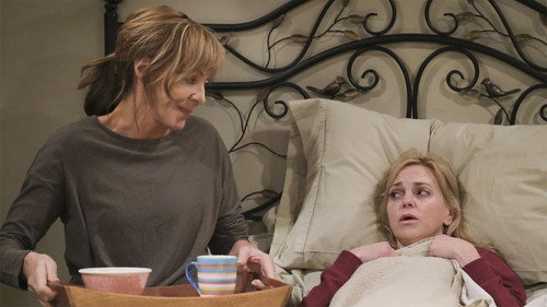 Mom - S6E18: Soup Town and a Little Blonde Mongoose
