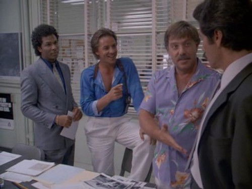 Miami Vice - S2E3: Out Where the Buses Don't Run