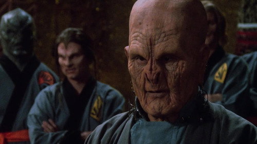 Babylon 5 - S1E14: TKO