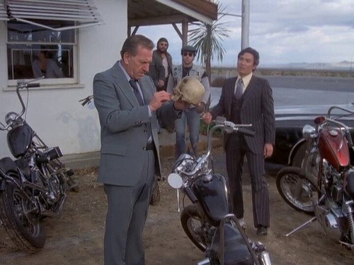 Quincy, M.E. - S3E15: Passing