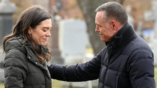 Chicago P.D. - S10E13: The Ghost in You