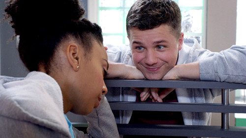 Holby City - S19E4: Somebody to Love