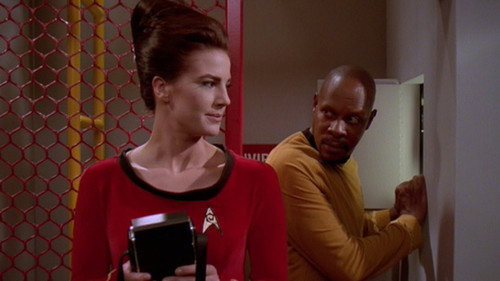 Star Trek: Deep Space Nine - S5E6: Trials and Tribble-ations