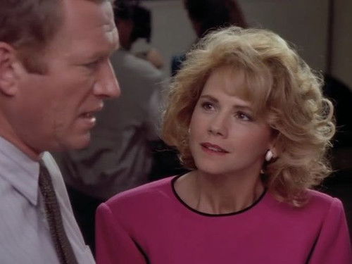 Murder, She Wrote - S9E3: The Mole