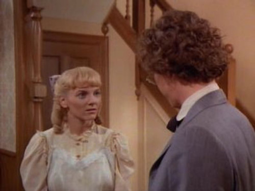 Little House on the Prairie - S6E23: He Loves Me, He Loves Me Not (2)